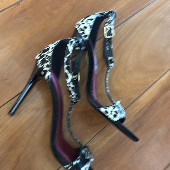 Burberry heels-new and authentic size 36 - Picture 8 of 8